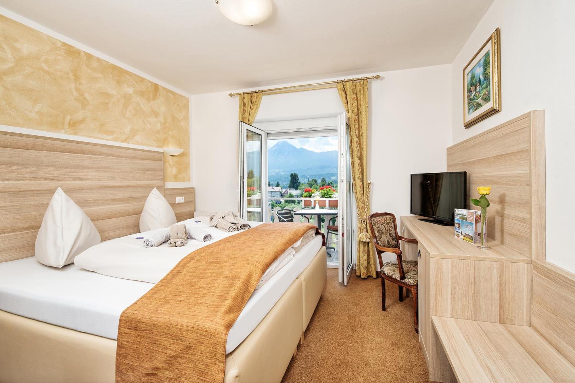 Hotel-Pension Melcher Drobollach am Faakersee Bagian luar foto